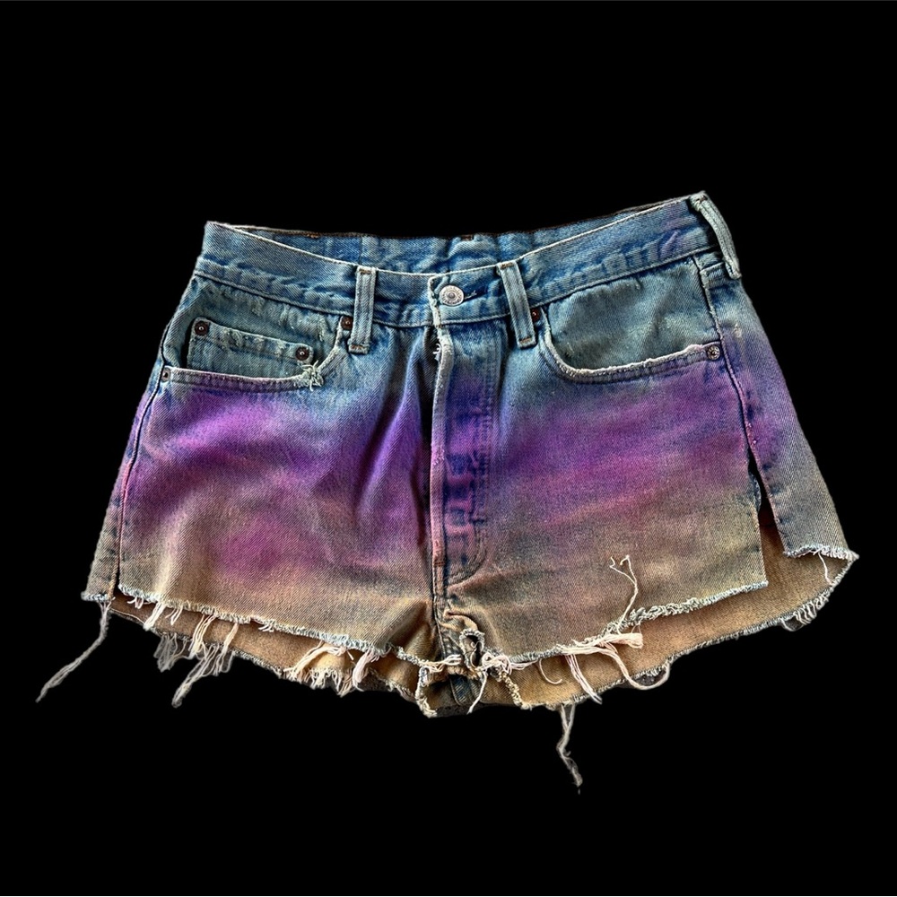 5 button fly cut off shorts. Measures 30” waist